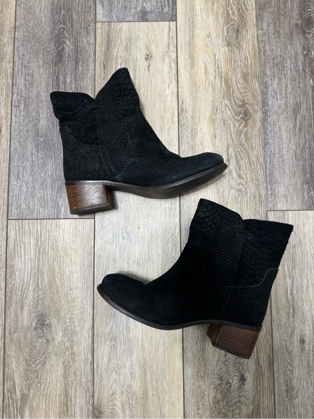 Diba True West Haven Black Suede Scale Print Ankle Booties